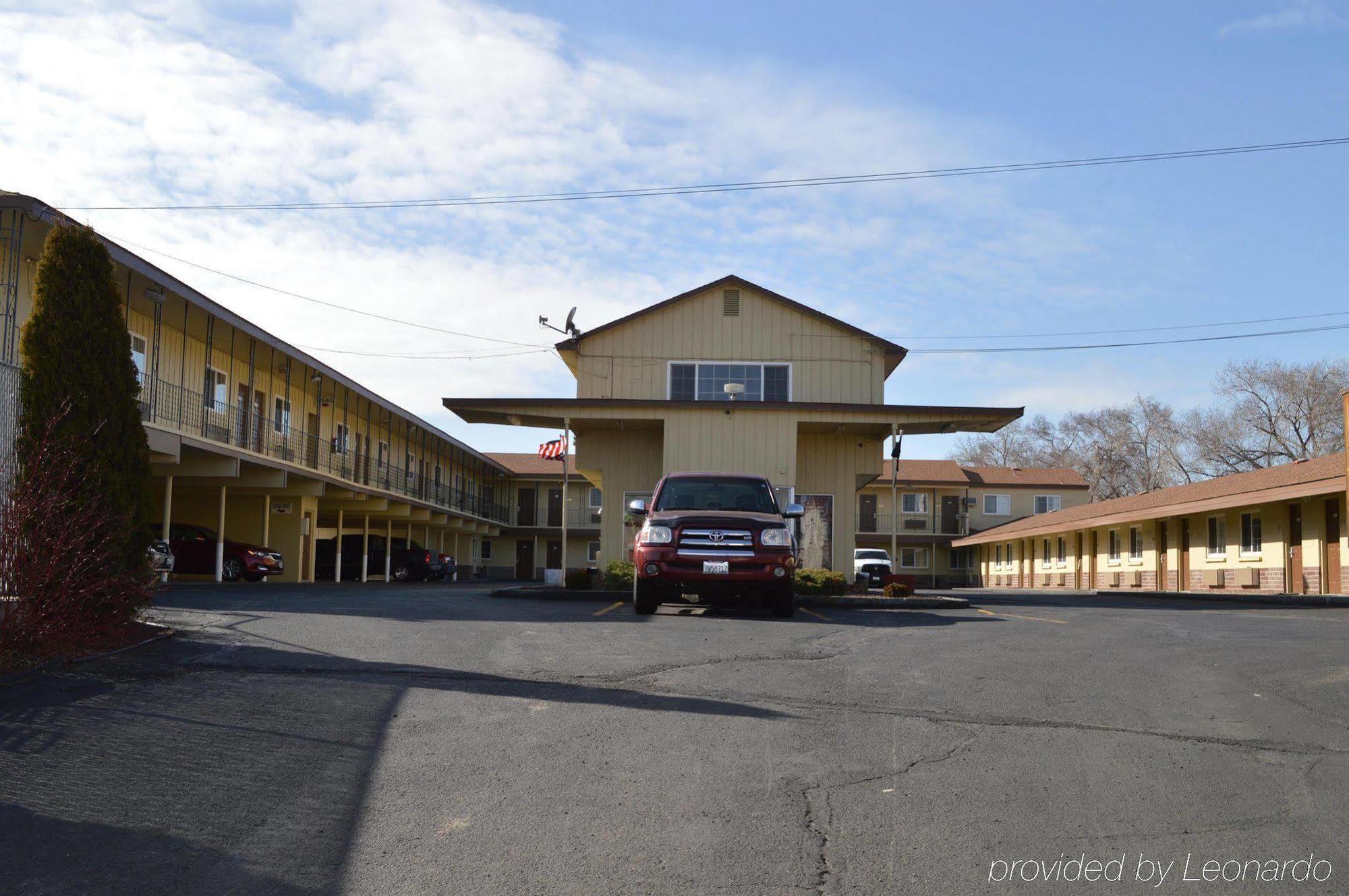 Economy Inn Hermiston Exterior foto